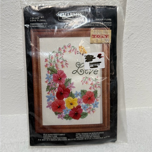 Floral Embroidery Kit with Love Design - Picture 1 of 6